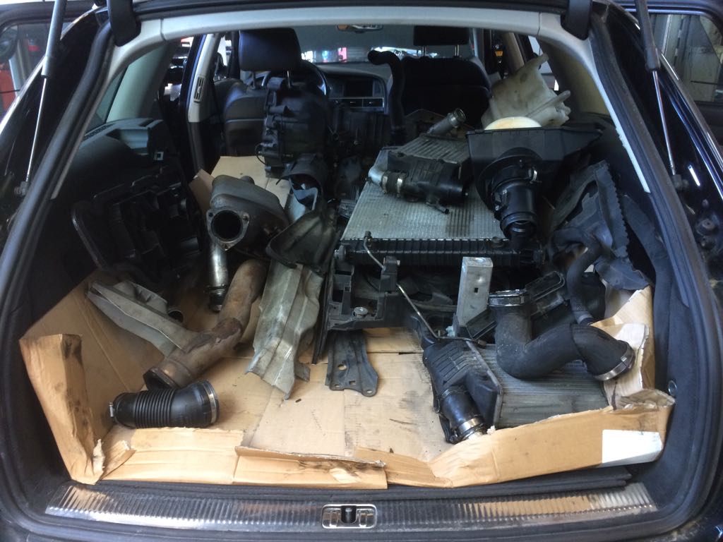 Audi A6 3.0 Quattro TDI motor plaatsen