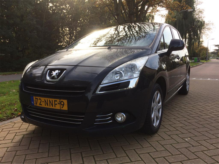 Peugeot 5008 1.6 Hdif 80KW 2-TRONIC 5PL 2010 Grijs