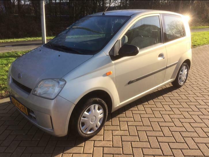 Daihatsu Cuore 1.0 3D 2003 Beige