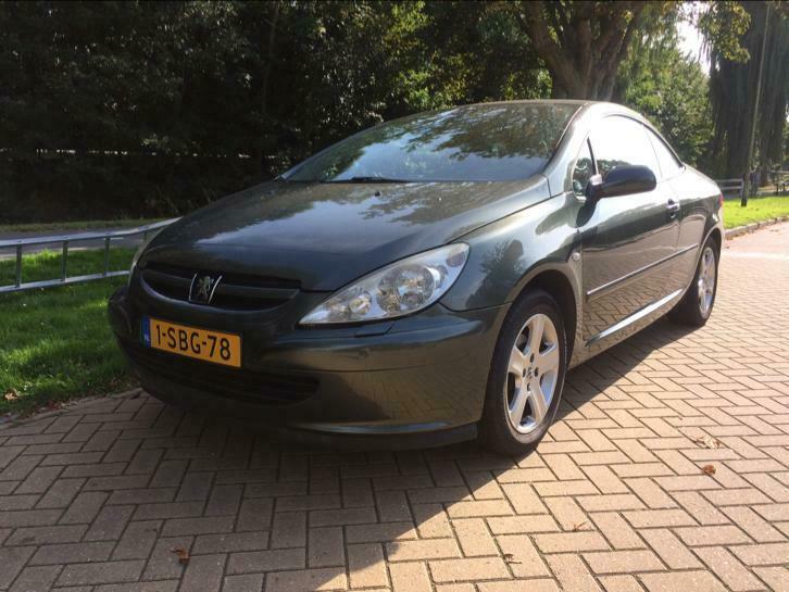 Peugeot 307 2.0 16V CC 2004 Groen cabrio