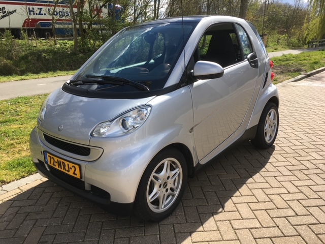 Smart Fortwo Passion 1.0 52KW Coupe AUT 2010 Grijs